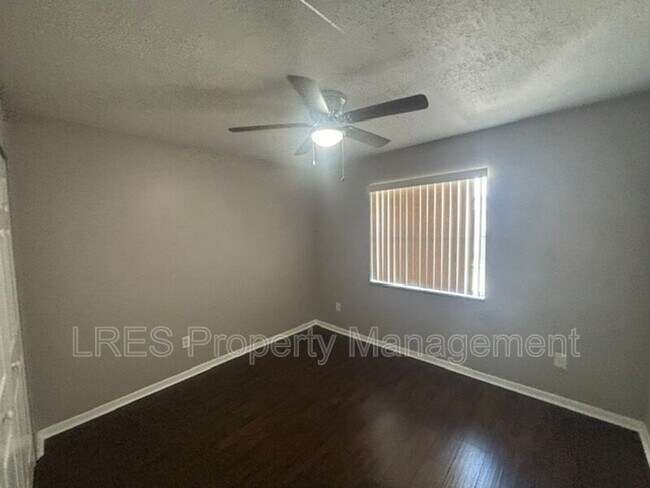 Building Photo - 1605 Terrace Dr