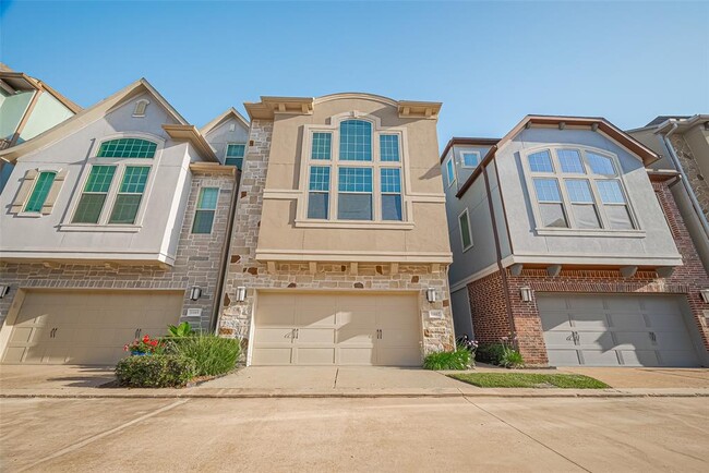 Building Photo - 11007 Acorn Falls Dr