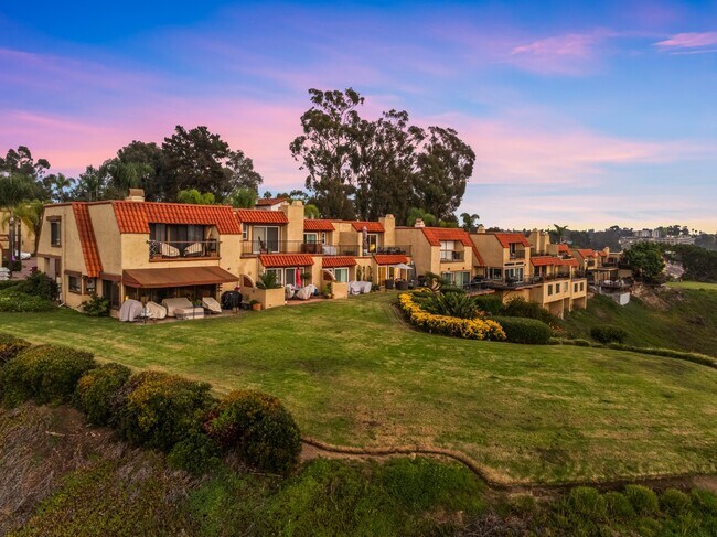 Building Photo - 4452 Caminito Fuente