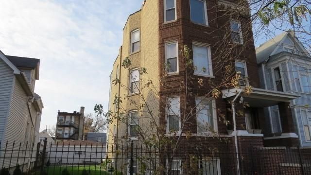 Building Photo - 1936 N Central Park Ave