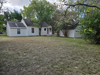 Building Photo - 912 S Gordon St