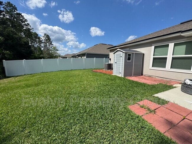 Building Photo - 84 Oakleaf Way