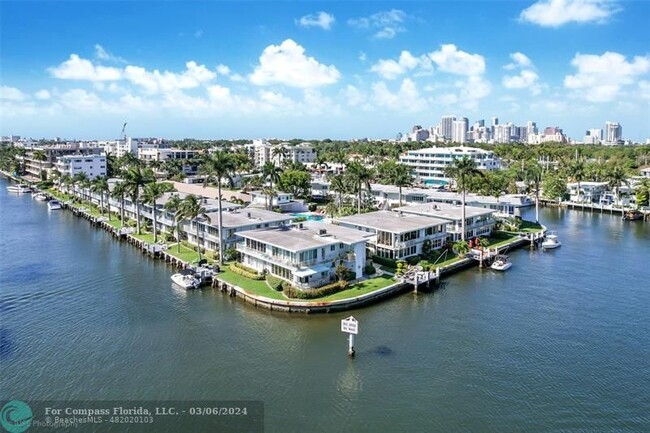 Building Photo - 180 Isle of Venice Dr