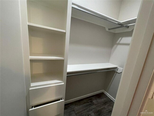 Building Photo - 13 Sandpiper Ave