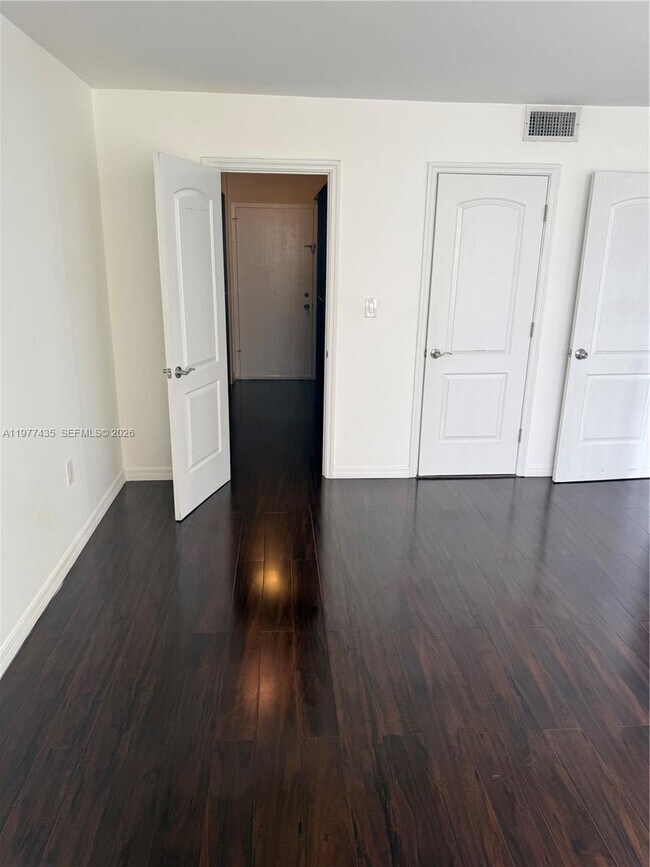 Building Photo - 2750 NE 183rd St