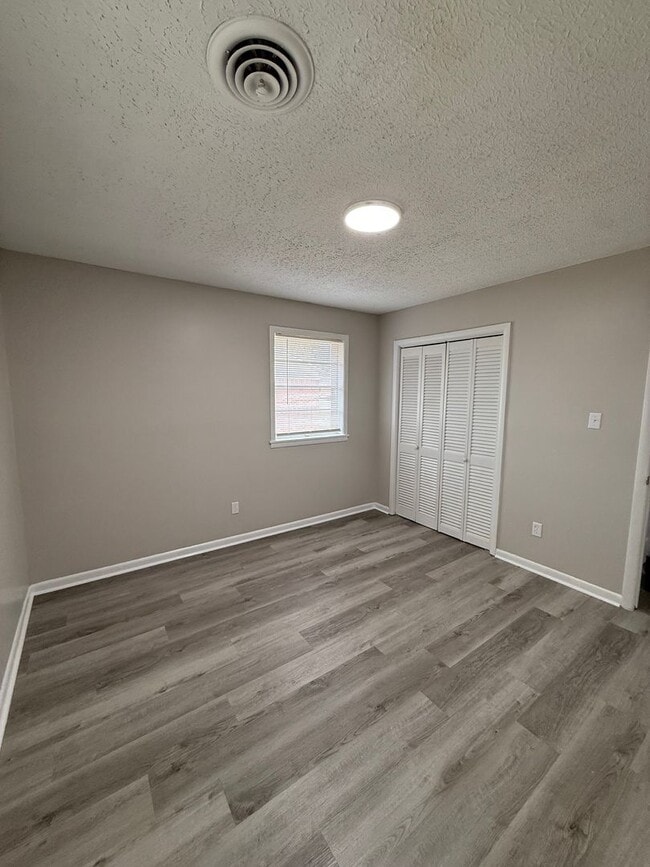 Building Photo - 451 S Thomas St