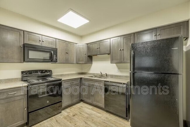 Primary Photo - 179 4th St