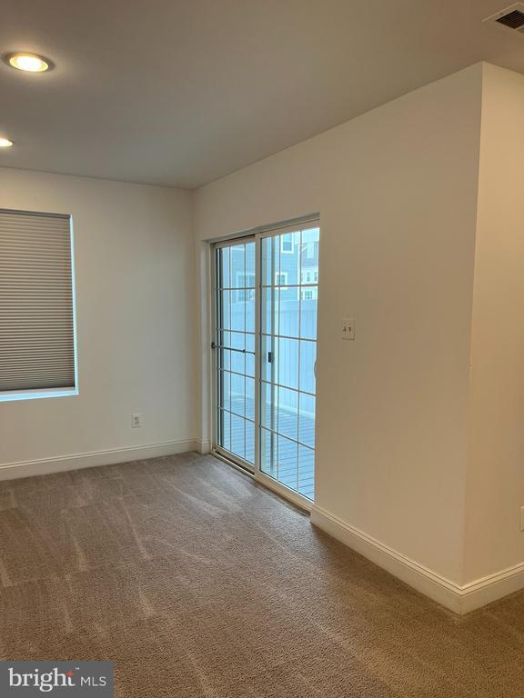 Building Photo - 1225 Fenwick Rd