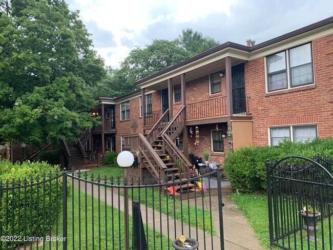 Building Photo - 2707 Riedling Dr