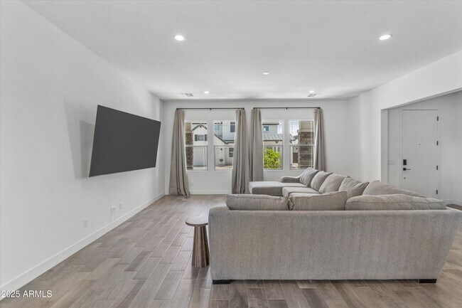 Building Photo - 17254 W Vacaville St