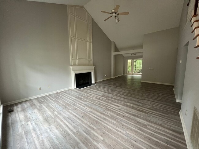 Building Photo - 4 Bedroom 2.5 Bathroom House for rent in Cary NC
