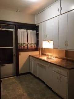 Building Photo - 908 Maple Avenue, Apt. #7