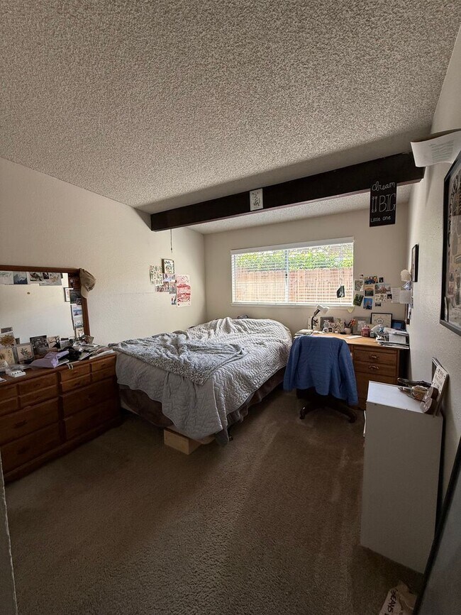 Building Photo - 3210 Trawler Pl