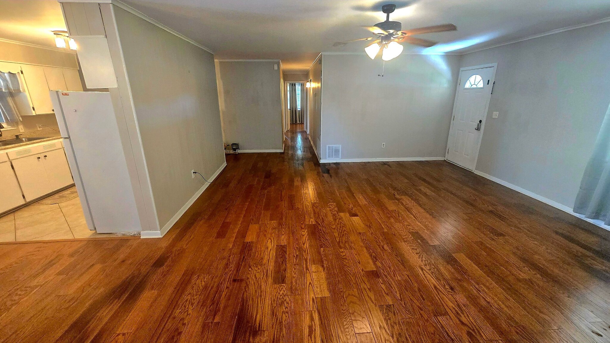 Livingroom - 868 steiner rd