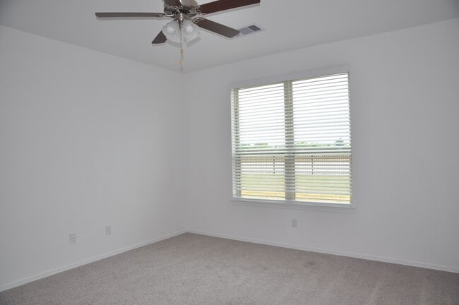 Building Photo - 5703 Aurora Grns Ln