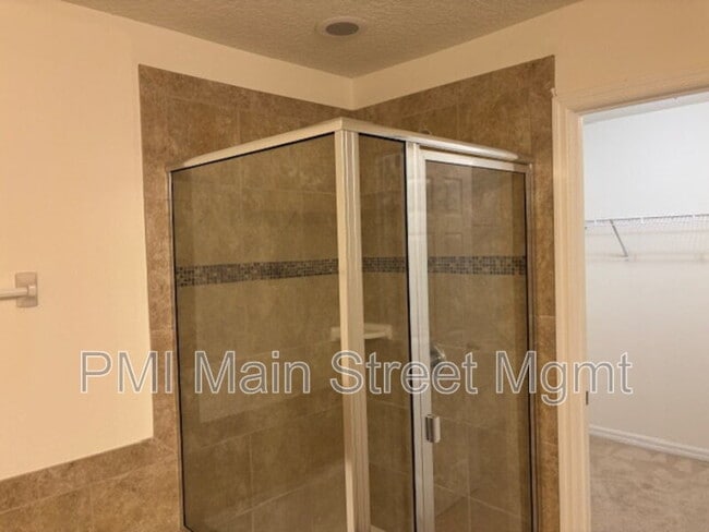 Building Photo - 8130 Red Stopper Ln