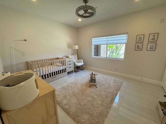 Building Photo - Stunning 4BR/3BA Pool Home in Singing Hill...