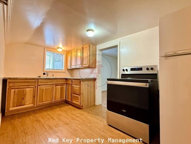 Building Photo - 128 S 100 W