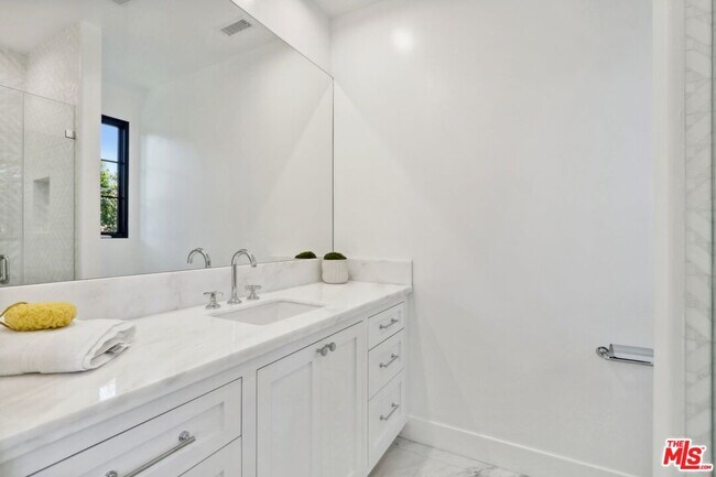 Building Photo - 4261 Temma Ct