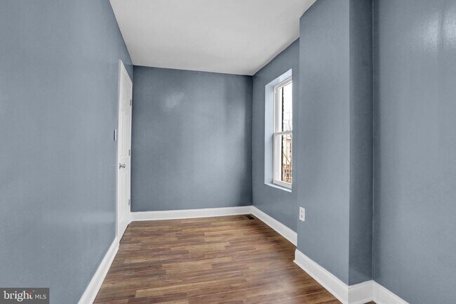 Building Photo - 426 N Belnord Ave