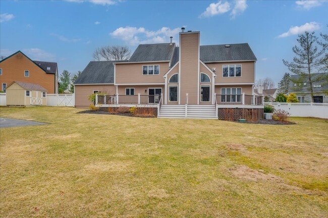 Building Photo - Spacious 4 Bedroom 4.5 Bath Rental in London Woods!