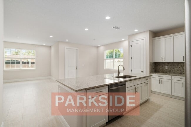 Building Photo - 3736 SE 137th Ln