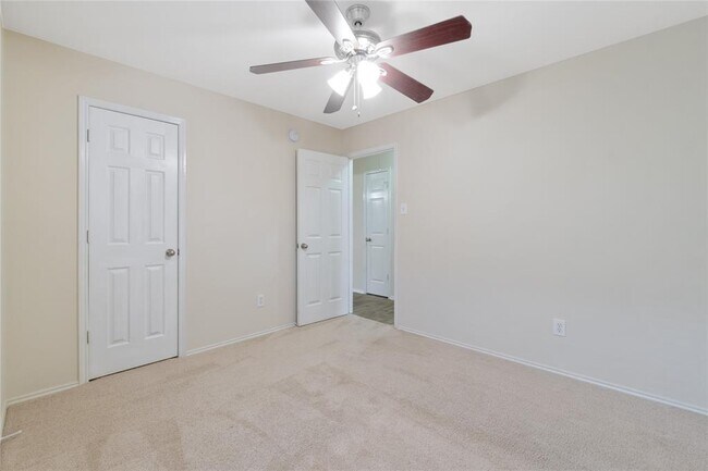 Building Photo - 2818 Lockeridge Pines Dr
