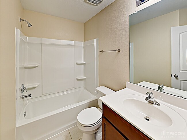 Building Photo - 733 Totem Trail Dr