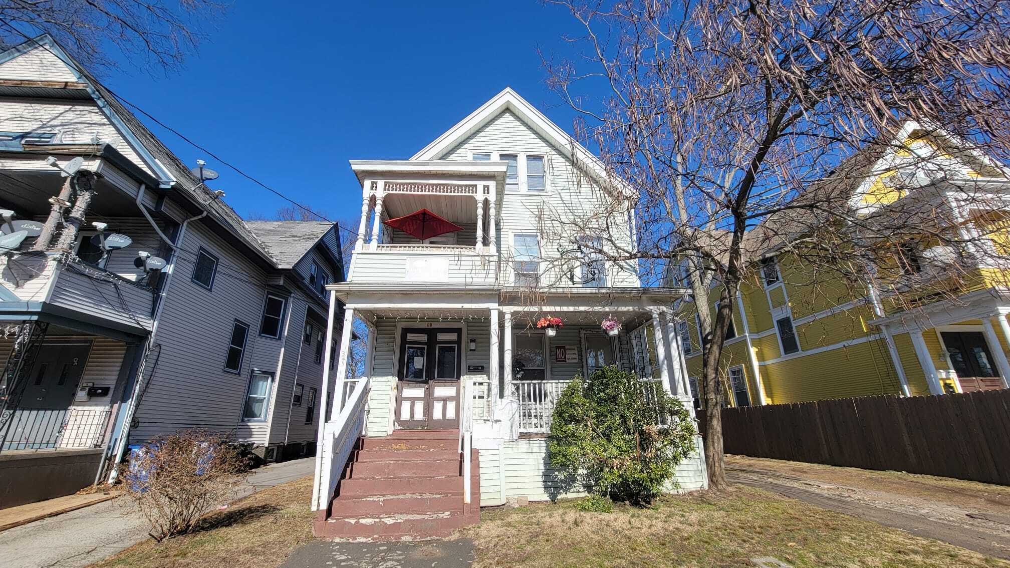 Building Photo - 331 Edgewood Ave