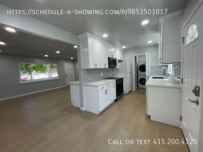 Building Photo - 831 Sinex Ave