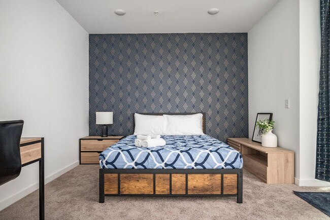 Building Photo - 542 Boulevard NE