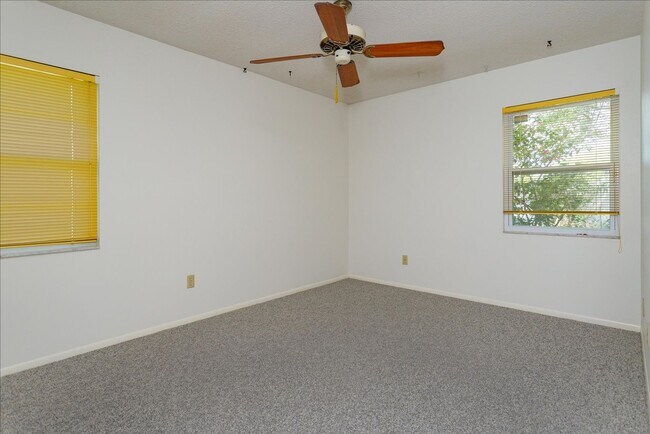 Building Photo - 1192 Lady Susan Dr
