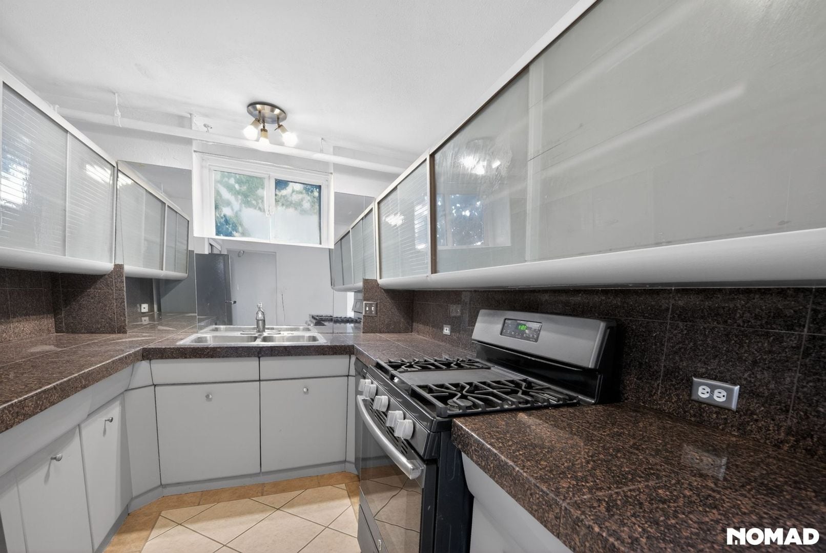 Building Photo - 4430 W 35th Ave