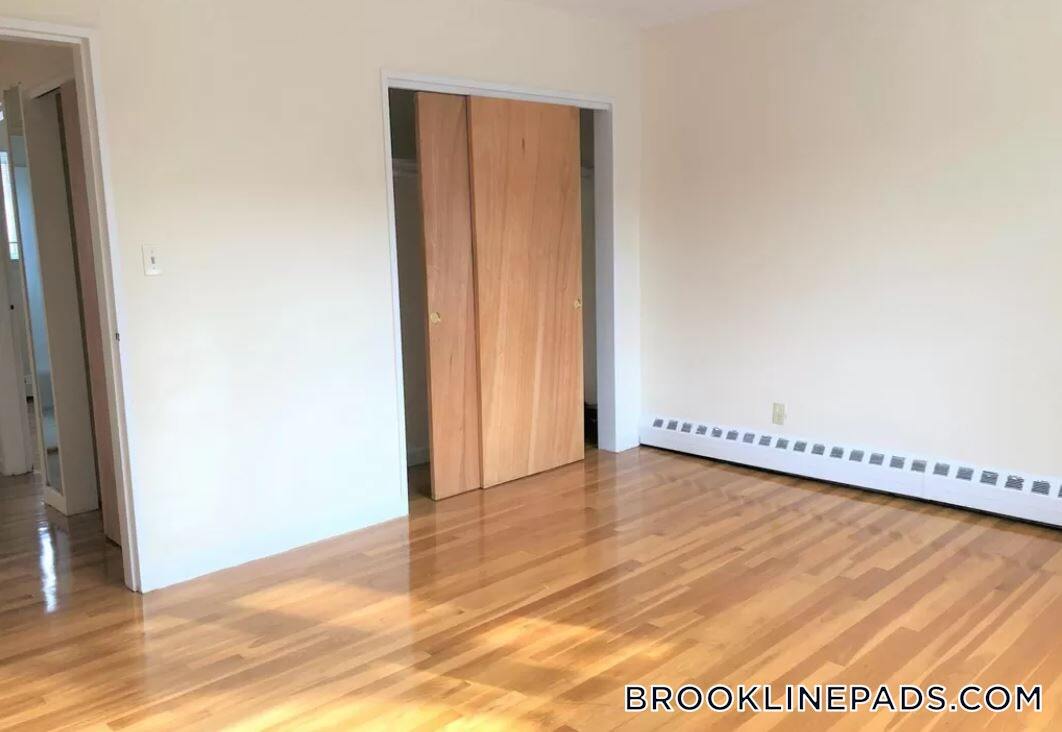 Building Photo - 59 Parkman St
