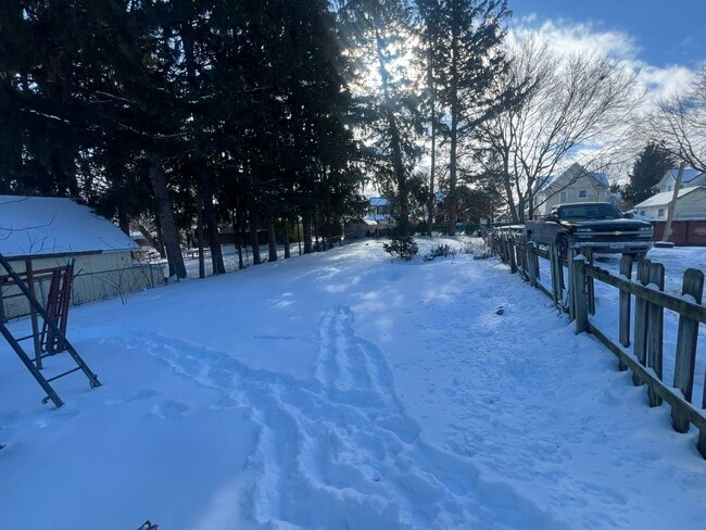 Building Photo - 59 West Ave