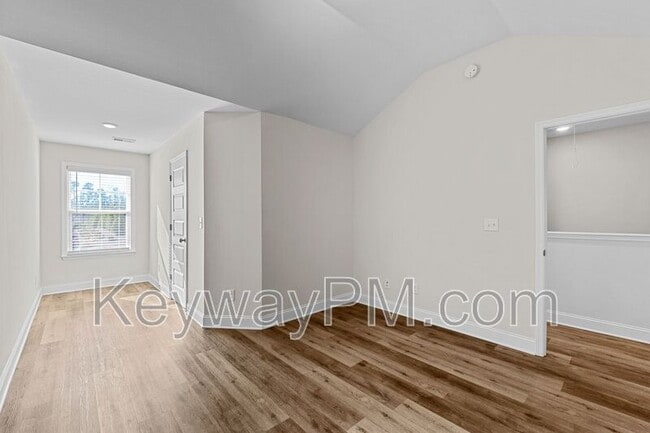 Building Photo - 331 Sumac Trail