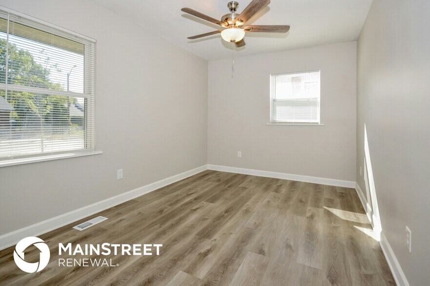 Building Photo - 4038 Whitaker Dr