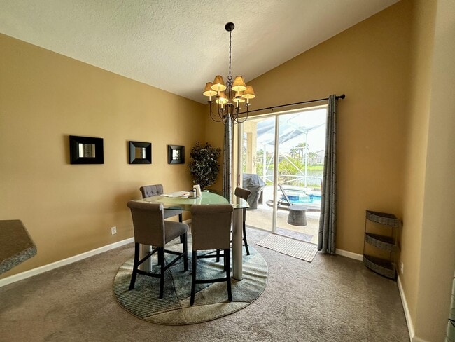 Building Photo - 360 Shoreline Cir