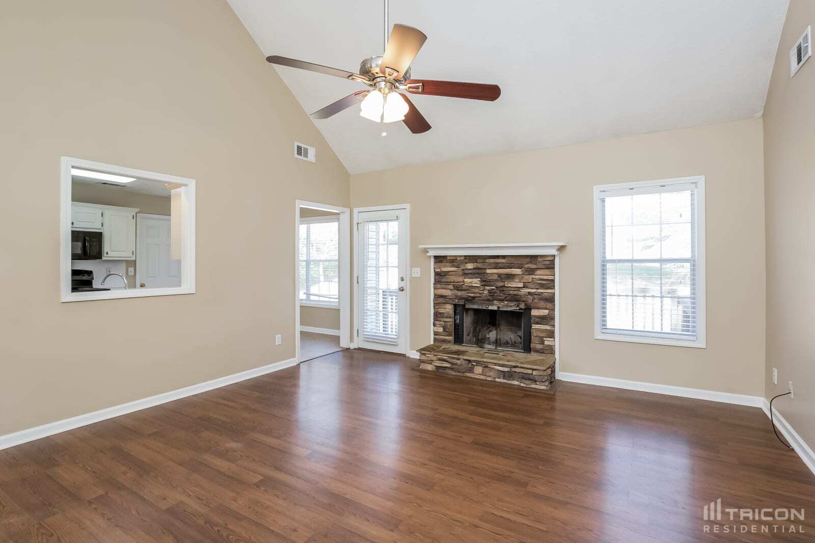 Building Photo - 3180 Willow Park Dr NE