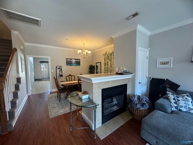 Building Photo - 468 Shamrock Dr