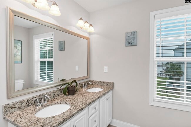 Building Photo - 368 Cabana Wy