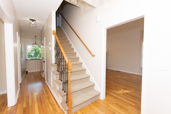 Building Photo - PRICE IMPROVEMENT!!!! MOVE-IN READY