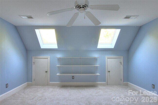 Building Photo - 1217 Weddington Hills Dr