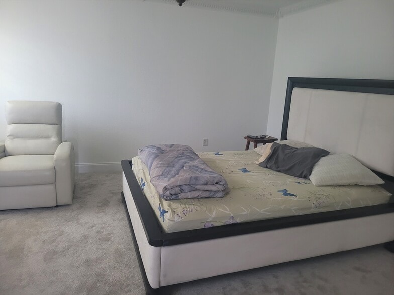 Building Photo - 41 Cabernet Dr