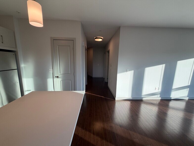 Building Photo - 40A Marion St