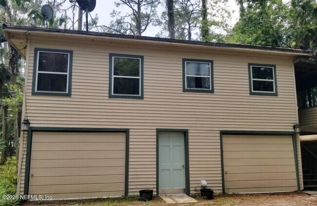 Building Photo - 1888 Lake Disston Dr