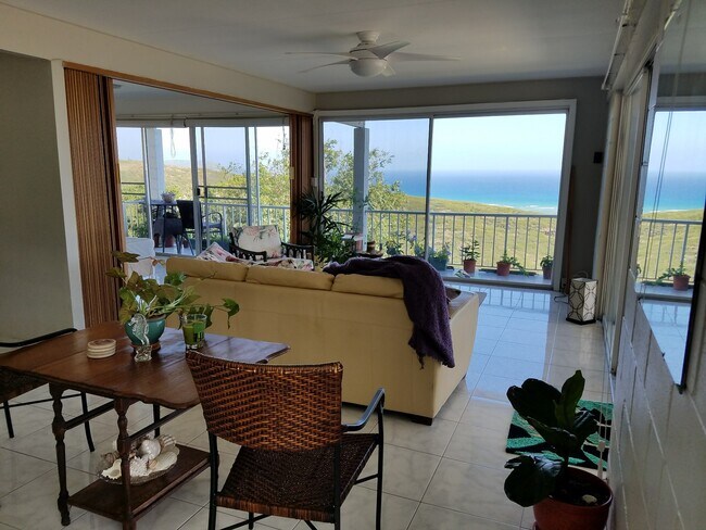 Building Photo - 1827 Halekoa Dr