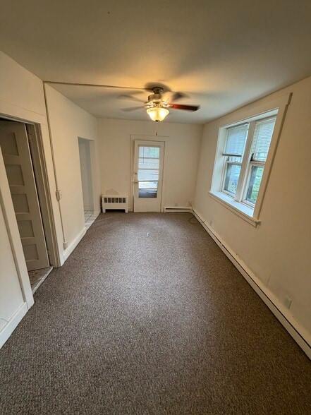 Building Photo - 125 E Gorham St