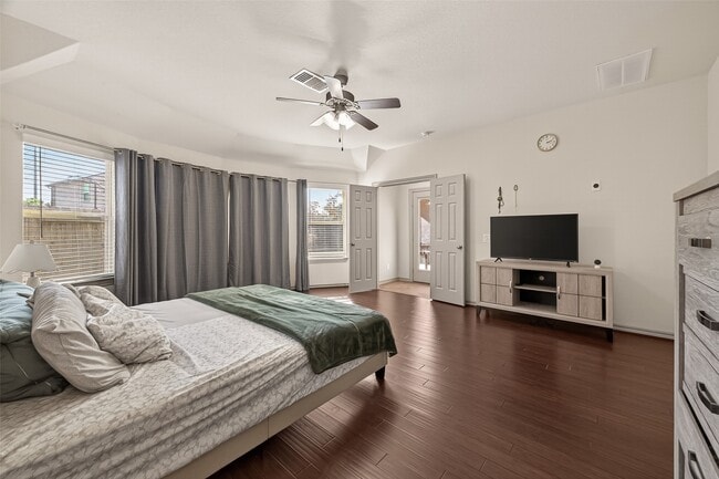 Building Photo - 9743 Birdsnest Ct