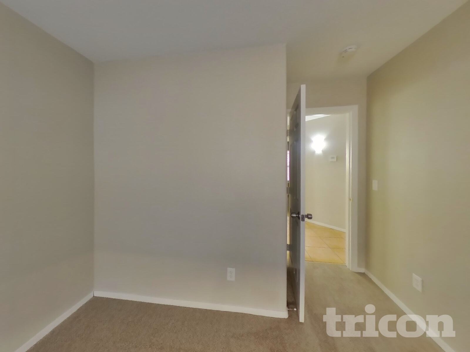 Building Photo - 8123 W Hammond Ln